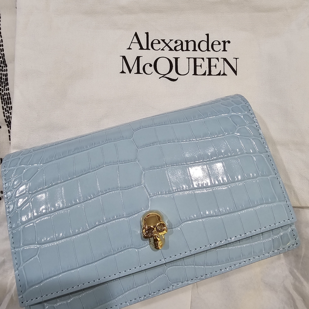 Crossbody bag